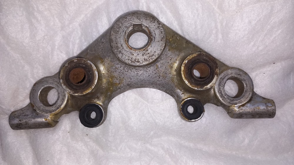 Suzuki T500 Top Yoke