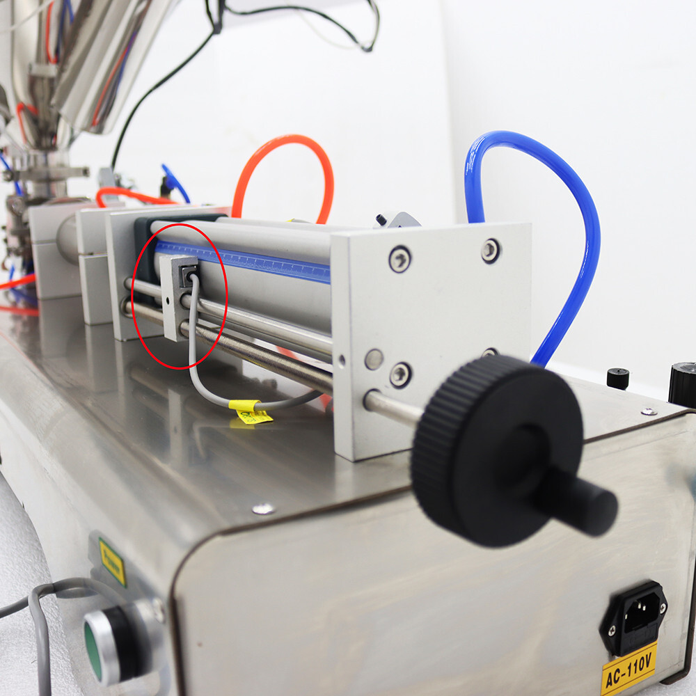 110V 50-500ml Pneumatic Paste liquid Heating Filling Machine Single-head