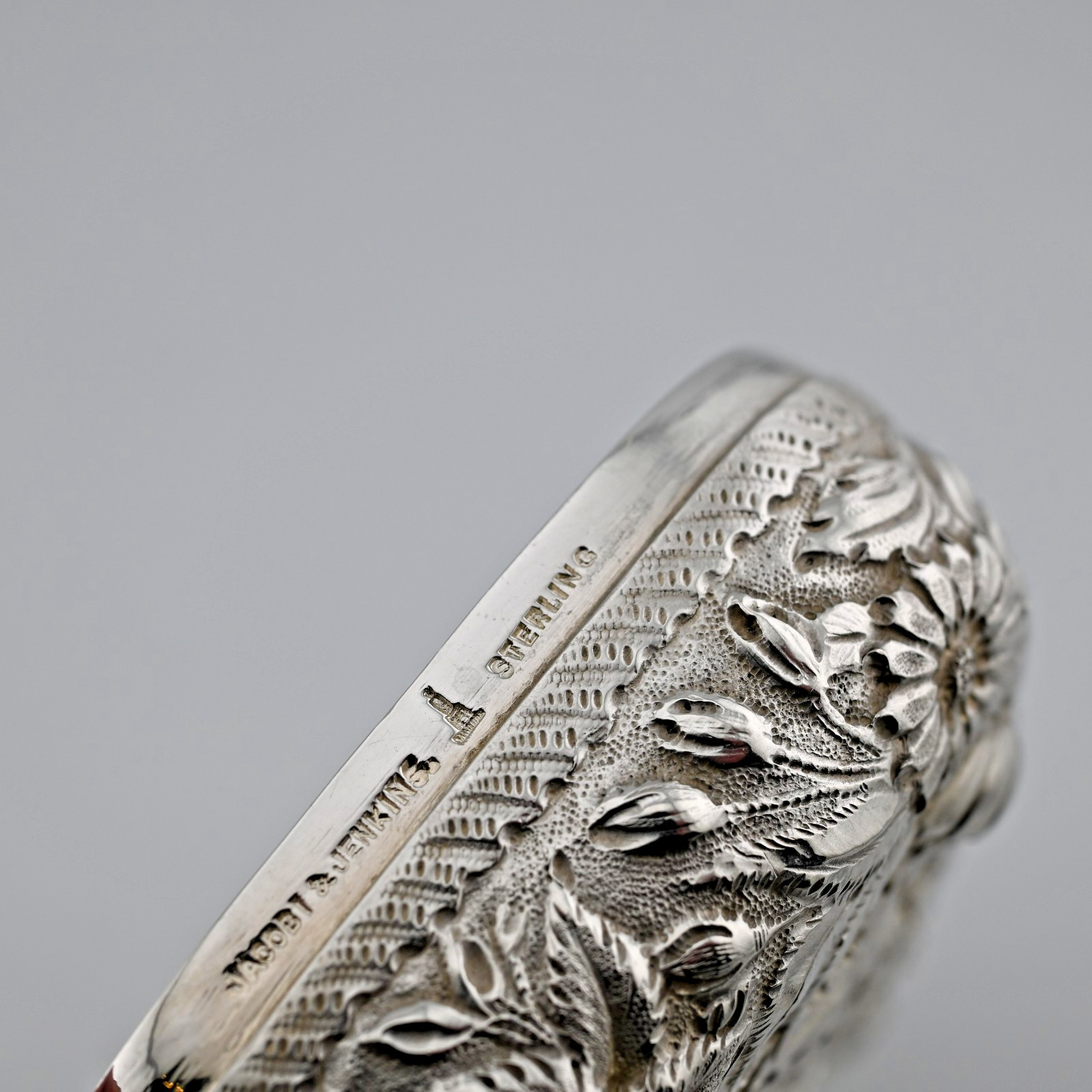 Rare Sterling Silver Jacobi & Jenkins Repousse Soap Box Baltimore ~No Mono