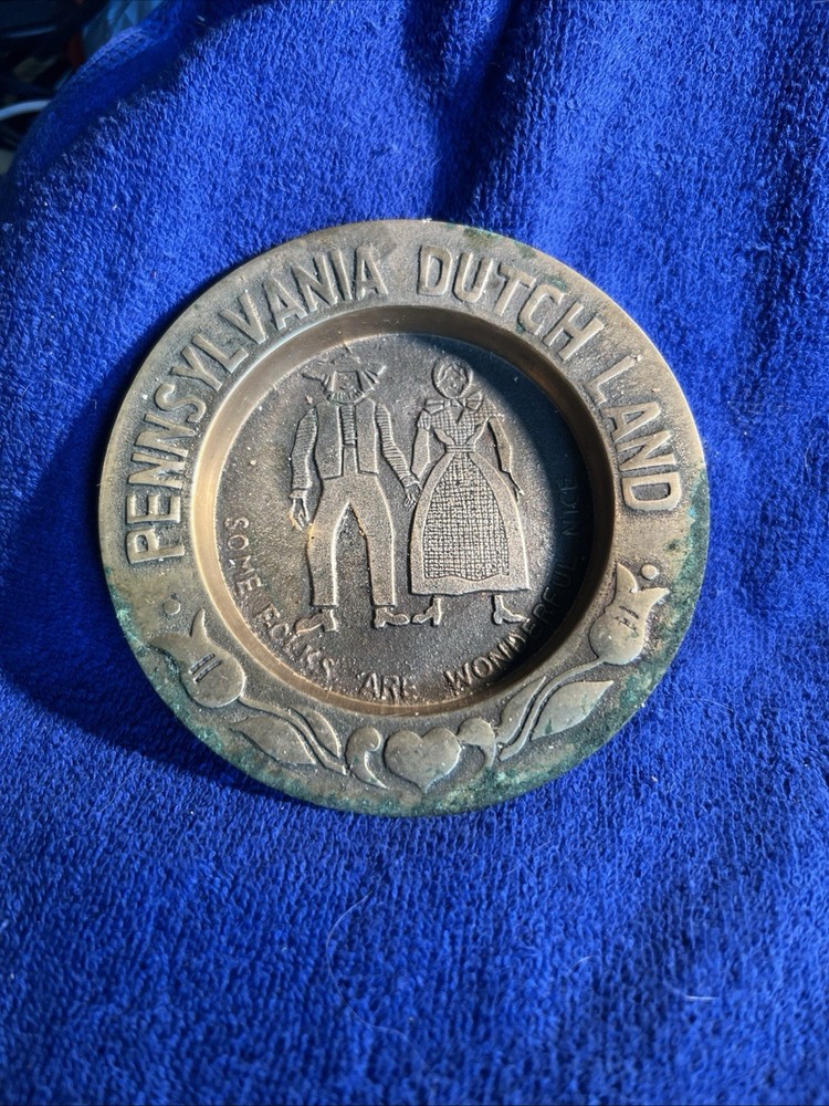 PENNSYLVANIA DUTCHLAND BRASS ASHTRAY