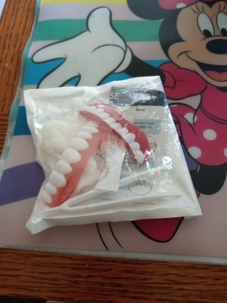 MOLDABLE DENTURE KIT