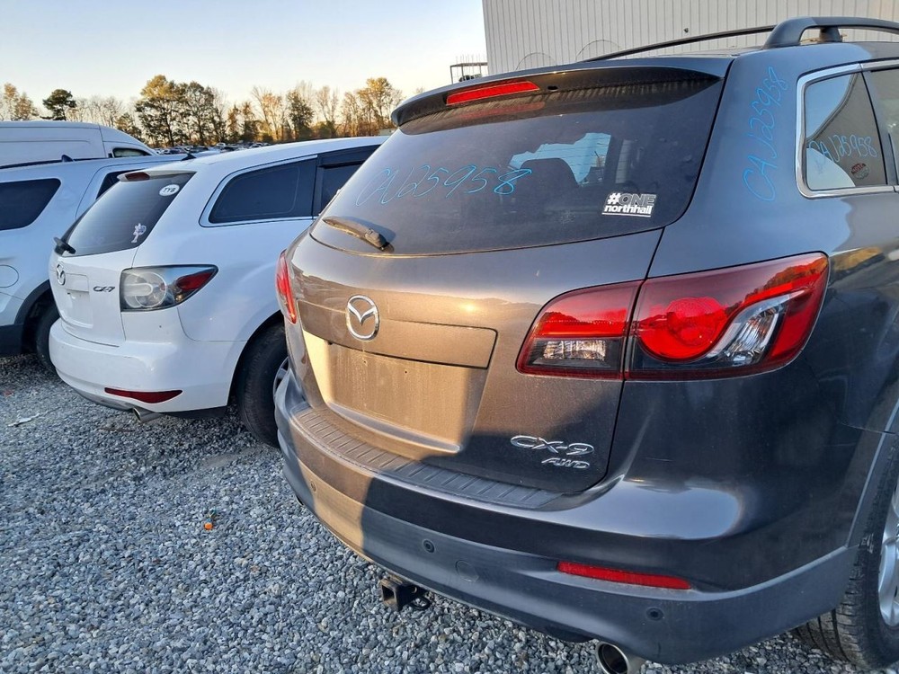 CX-9 2015 Glove Box 4863956