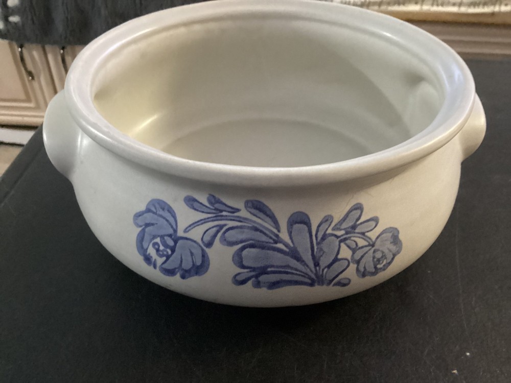 Single Pfaltzgraff Yorktown Pattern Casserole Dish Without Lid