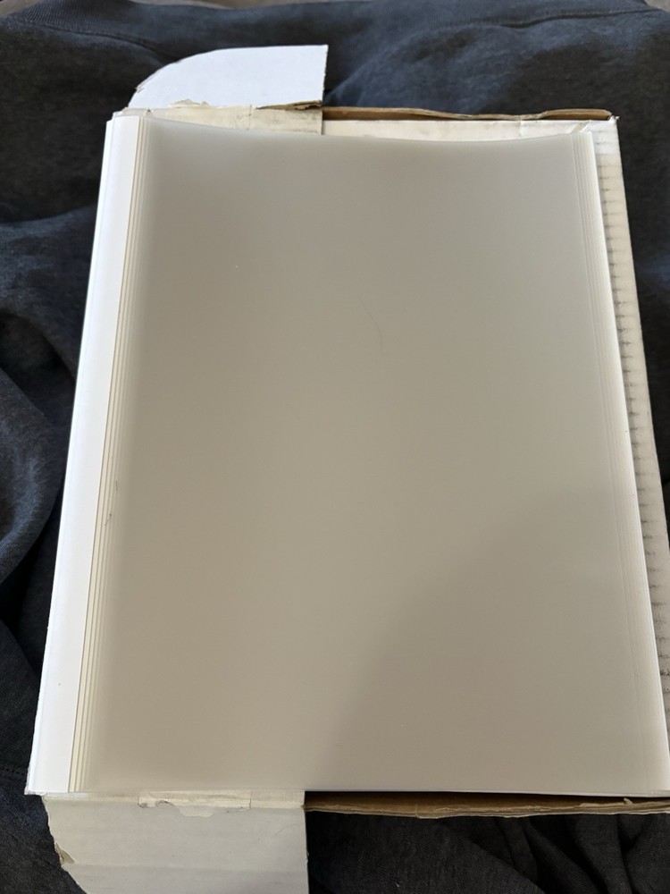 Coverbind Clear Linen White 1/4” 52 Count Open Box
