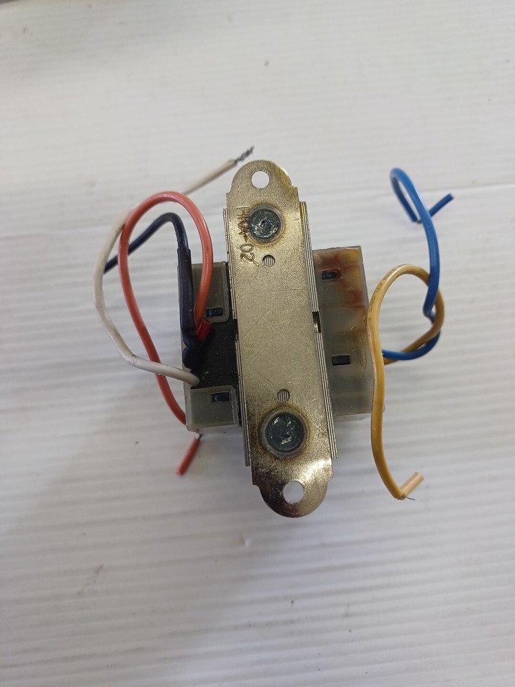 HAMPTON BAY WIRED 30VA TRANSFORMER 1004 473 062