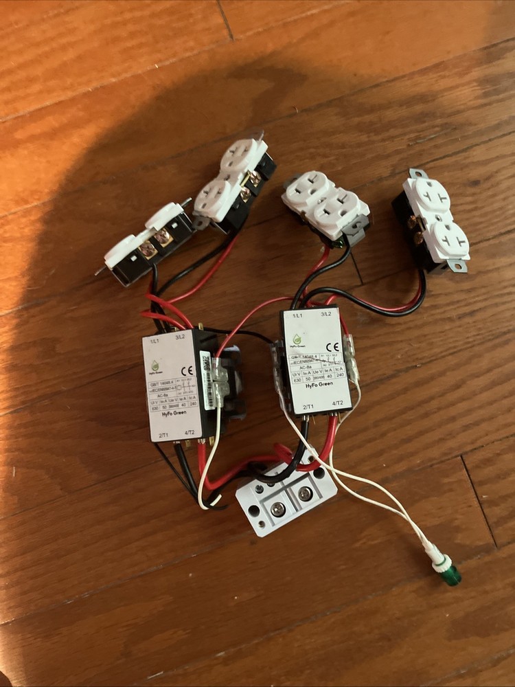 Hyfo Green Light Controller With Trigger.