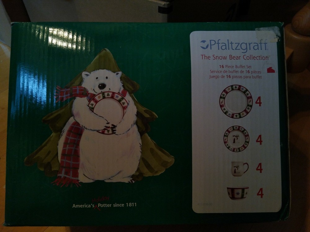 Pfaltzgraff Snow Bear 16 PC Dinnerware Set, new, boxed set