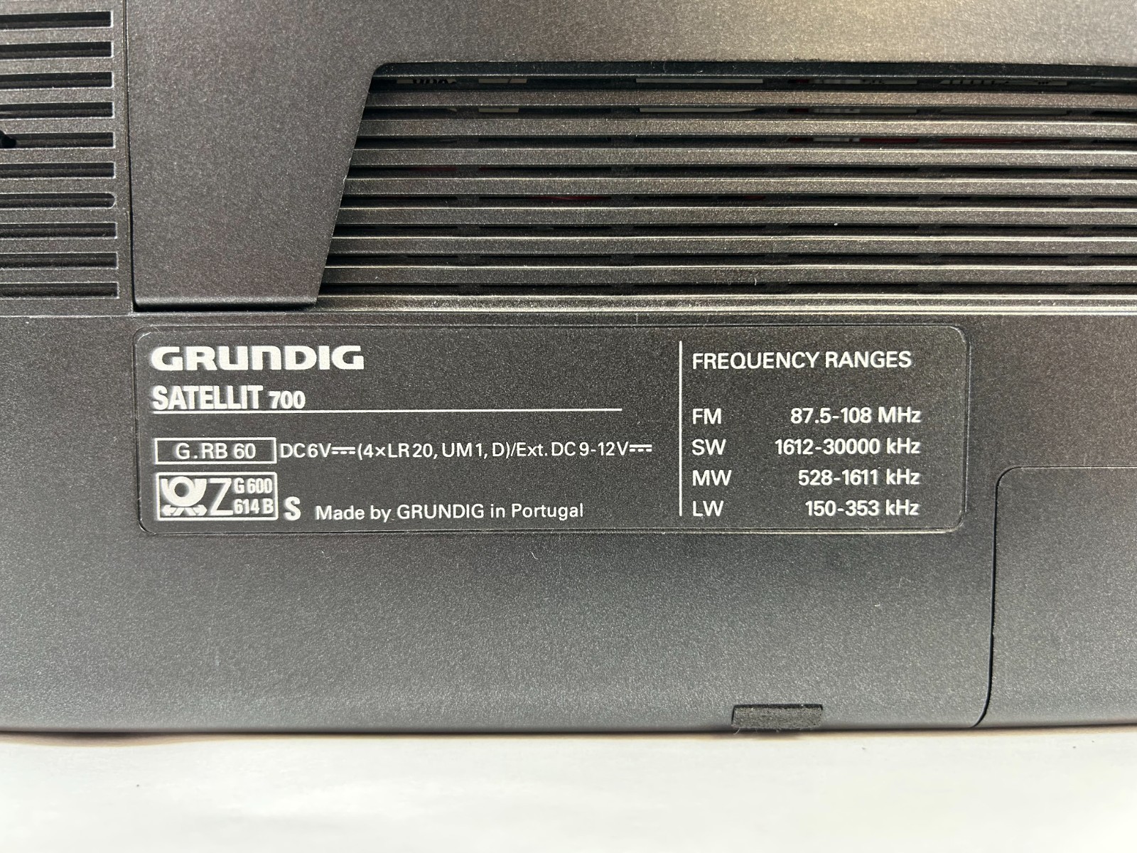 Grundig Satellit 700 World Receiver LW SW MW FM - Clean Overall & Tested