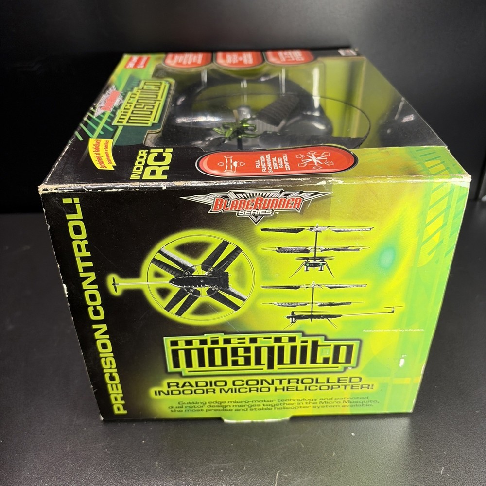 RadioShack Micro Mosquito Remote Control Model Helicopter Blade Runner