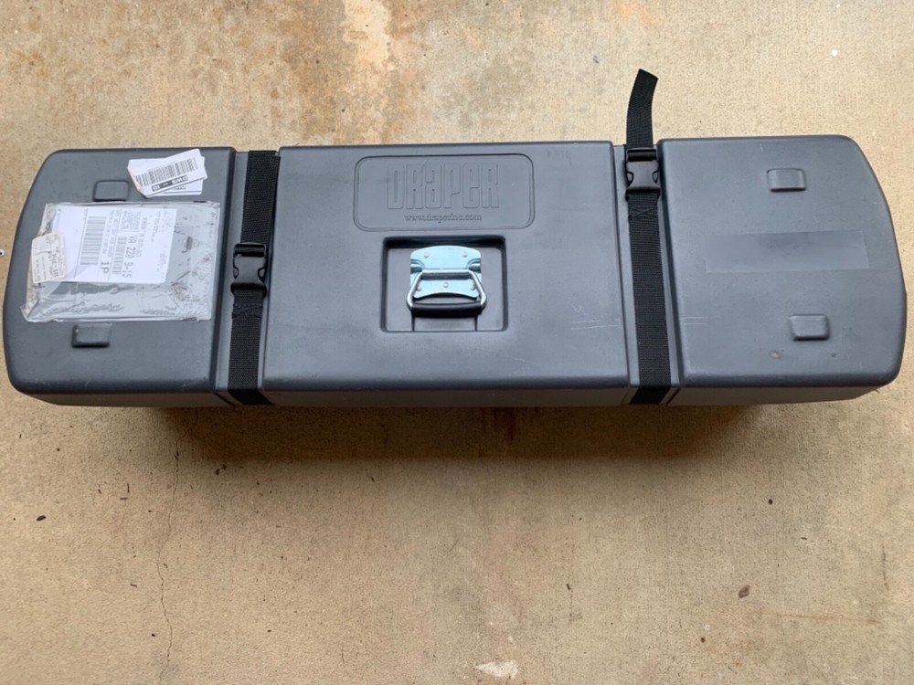 Draper Cinefold 74” x 44” Frame With Hardshell Case Excellent Condition