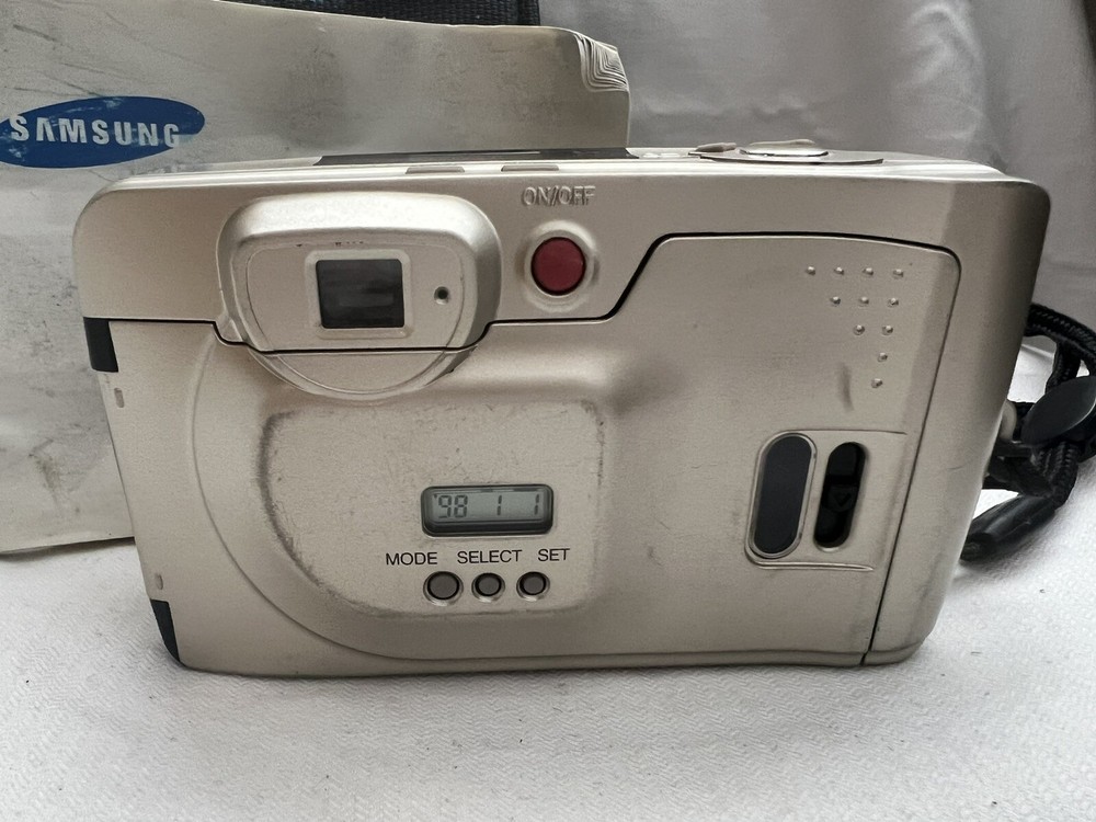 Samsung Maxima Zoom 105GL Date 35mm Camera