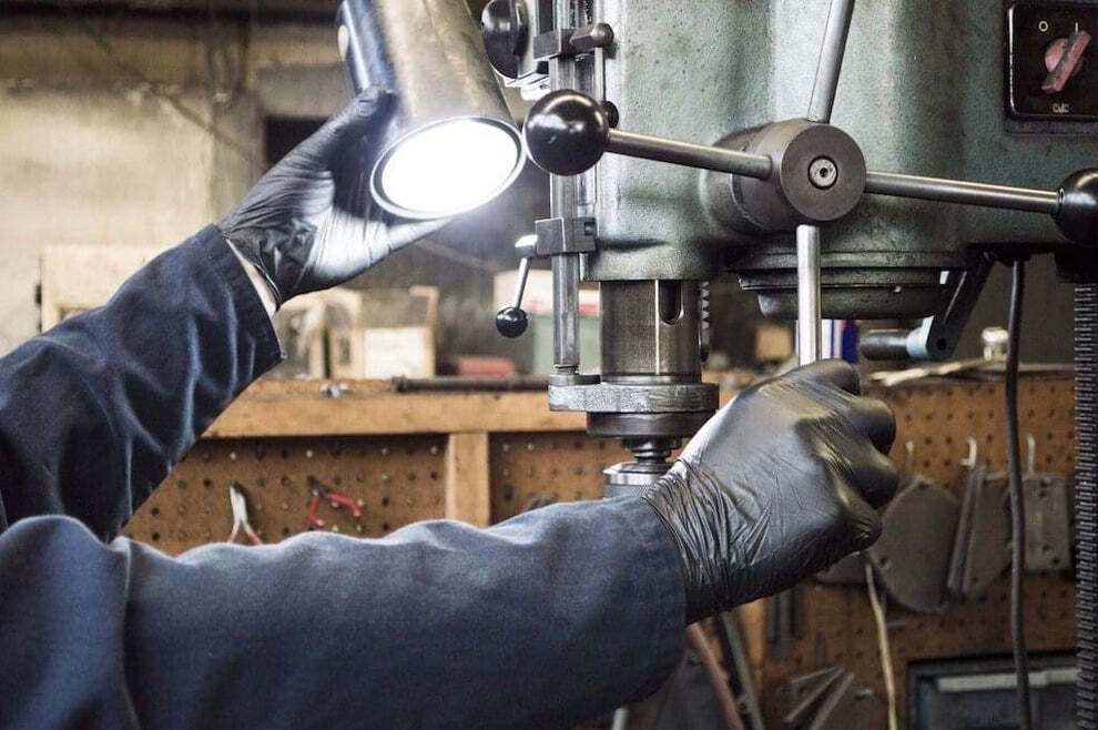 GP Craft Black 6Mil Nitrile Disposable Gloves Latex-Free (100/Count) XXL