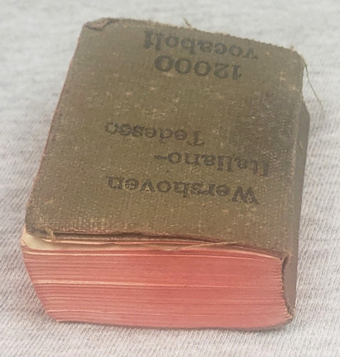 Miniature Italian German Wershoven 12,000 Word Dictionary Softback 1-3/8"