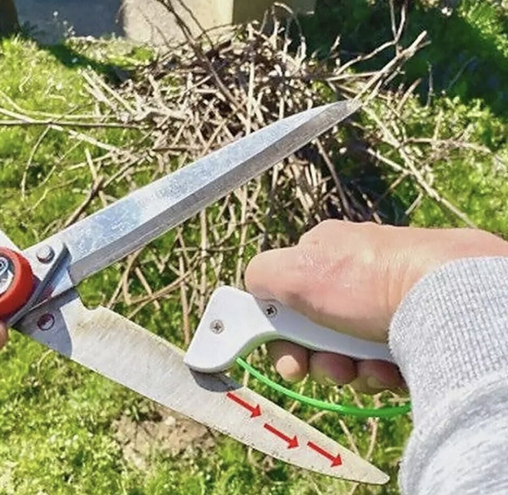 Portable handheld knife sharpener | Tungsten Carbide | Axe | Kitchen Utensils