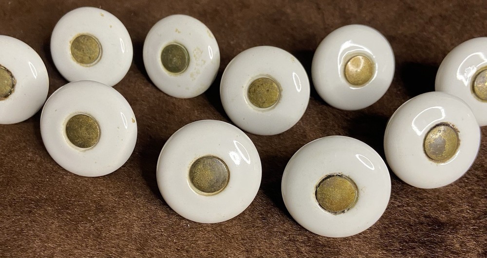 Cabinet Knobs 10 White Porcelain And Center Brass Pulls Vintage
