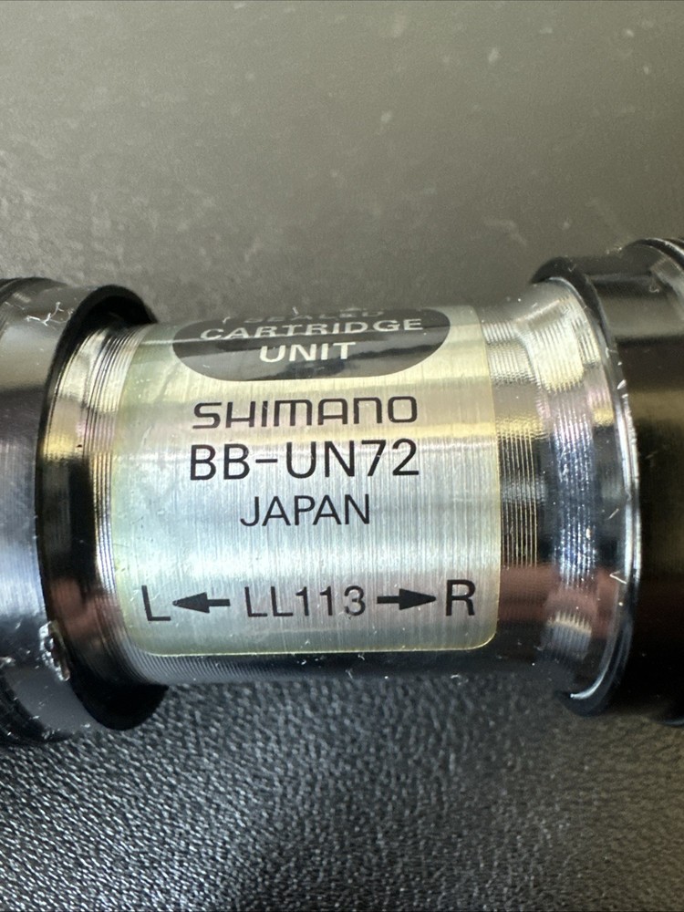Shimano BB-UN72 Bottom Bracket - 68mm English Threaded - 113mm Width