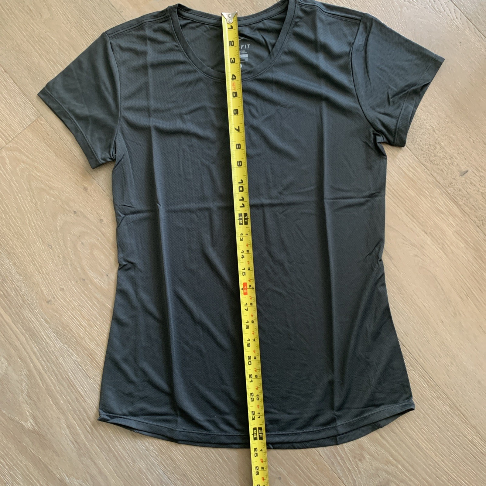 Nike Dri Fit Training Short Sleeve Shirt Womens Sz Small 573892-060 Dark Gray