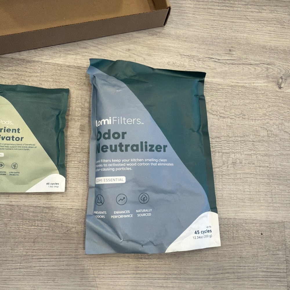 Lomi Odor Neutralizer And Nutrient Activator Essentials Replacement Kit - Sealed