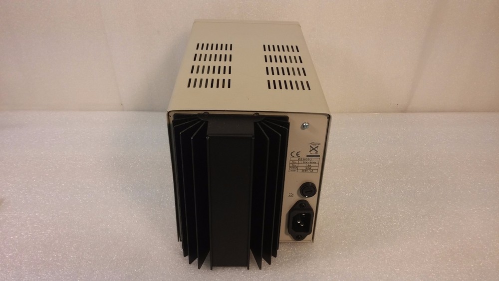 Veleman PS3003U DC Power Supply