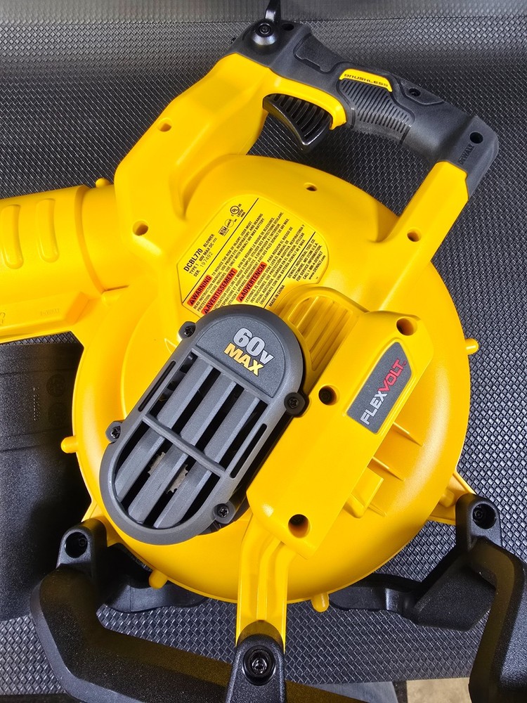 NEW Dewalt Brushless Cordless Leaf Blower DCBL770 60V MAX FLEXVOLT DCBL770B