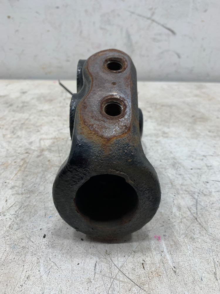 2012 Freightliner Cascadia Tow Hooks & Couplings (731-10171)