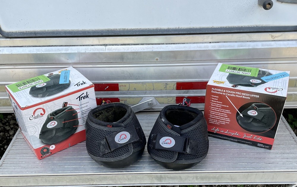Cavallo Trek Regular Sole Hoof Boot Size 4