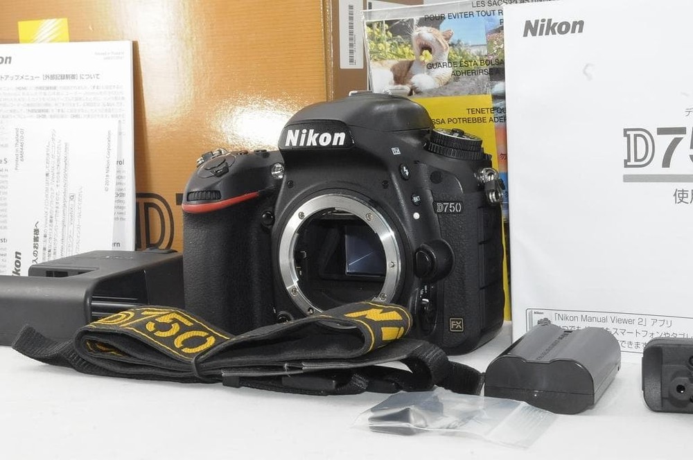Nikon D750  661460