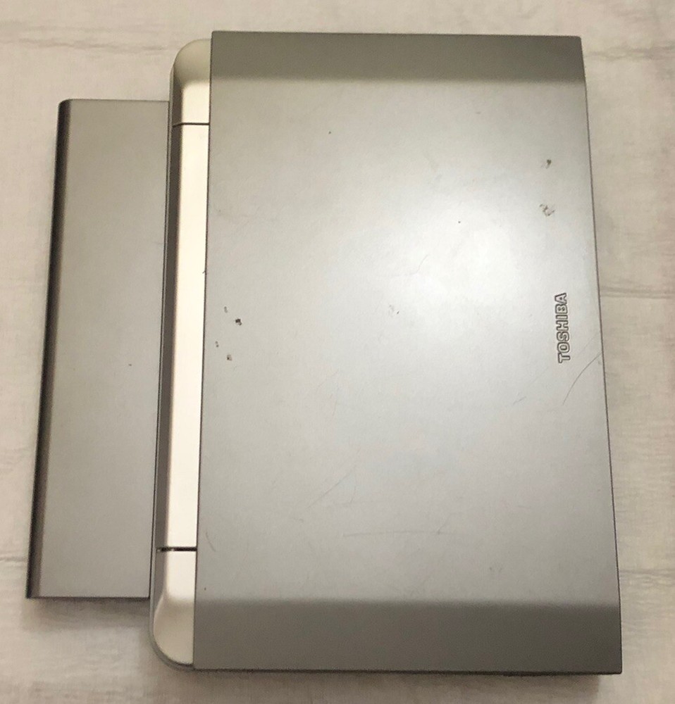 TOSHIBA PORTABLE DVD PLAYER