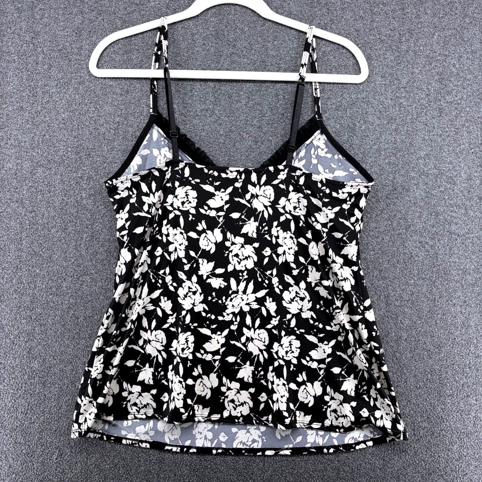 Marilyn Monroe Intimates XL Floral Lace Trim Cami Top Black