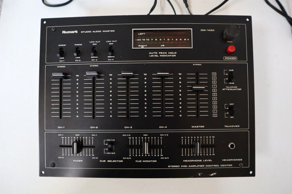Numark DM-1450 Studio Audio Master Stereo Pre-Amplifier Control Center - Working