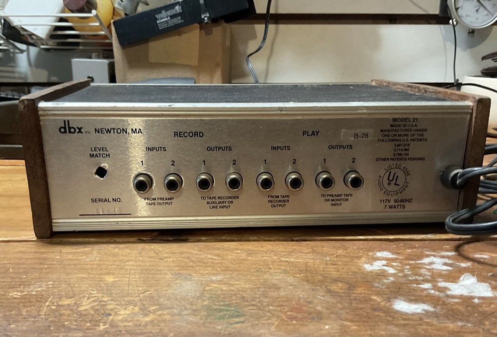 DBX 21 Disc Tape Decoder Noise Reduction Model 21 USA Made