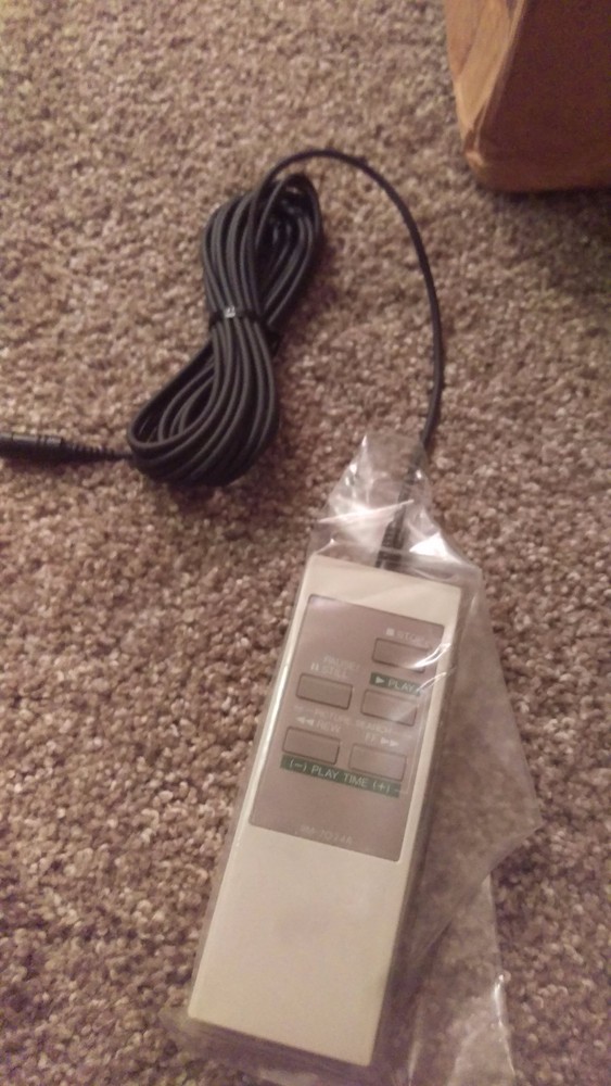 New Wired Video Camera Remote RARE  model#- RM-7024A