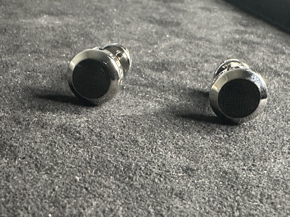 Boss Hugo Boss Cufflinks Round Enamel (without Original Packaging). (4)