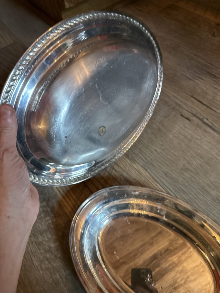 W. M. Rogers Silver plate covered Vegetable Serving Dish