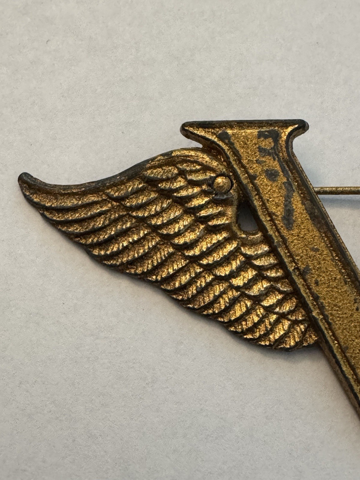 1940s WWII Winged V for Victory Pin Sweetheart Homefront World War Two, 3 Inches