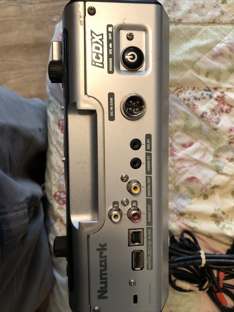 Numark iCDX professional digital audio player MP3 storage