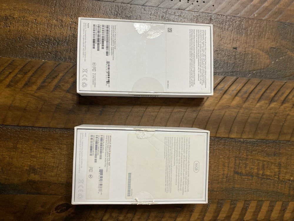 Apple iPhone SE & Apple iPhone SE Empty Boxes Only