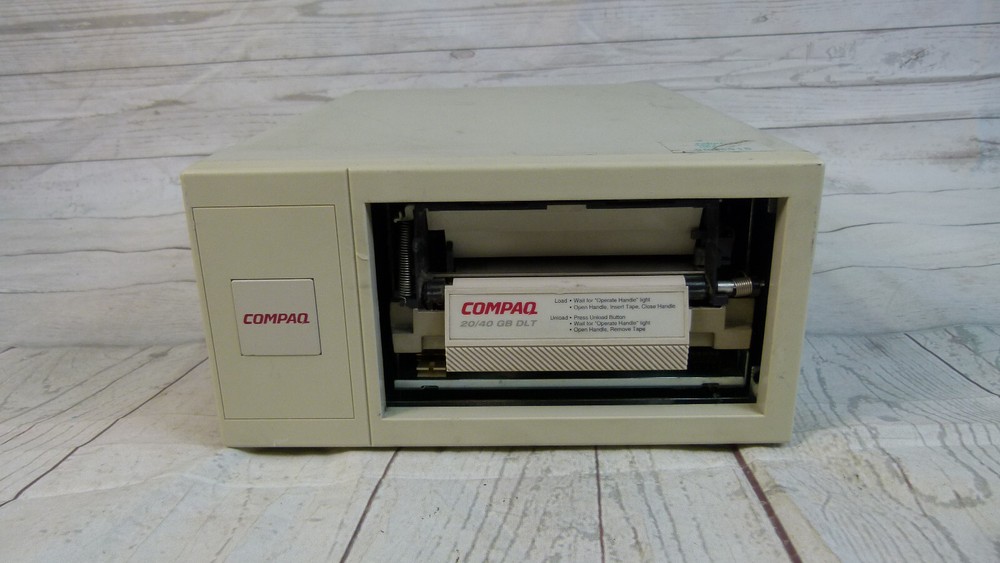 Compaq 20/40GB DLT Internal Tape Drive