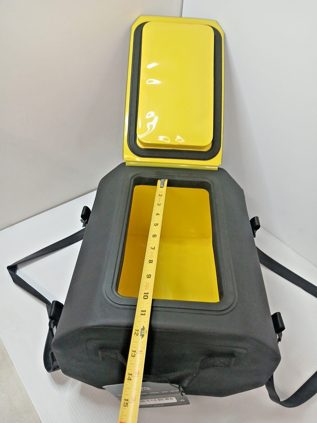 Sea-Doo 14 L Cooler Bag 295100965 Magnetic Clousure, Hardlined Interior Straps