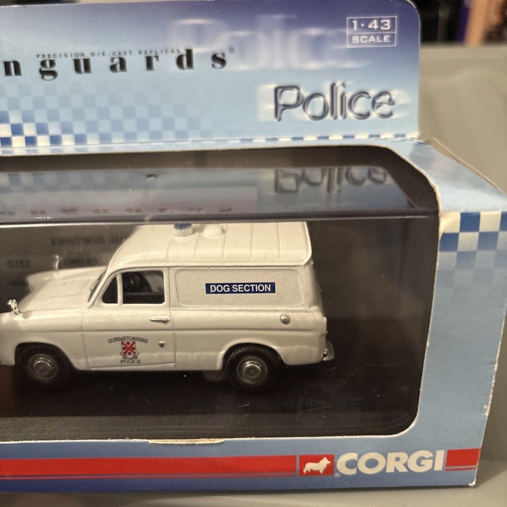 VANGUARDS VA00417 FORD ANGLIA VAN