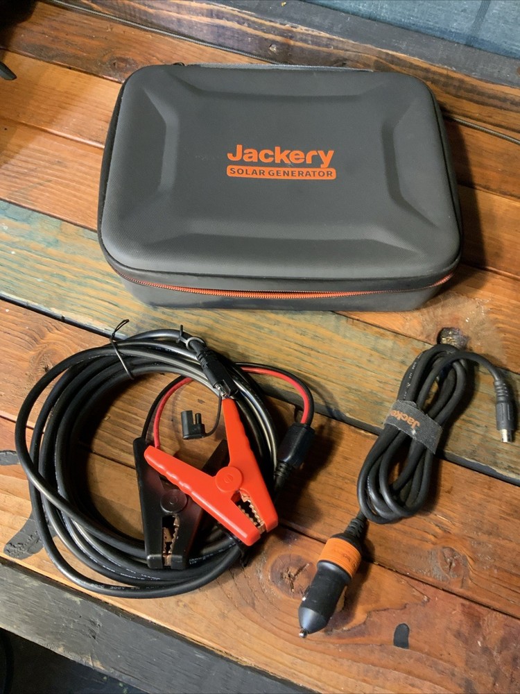 Jackery 12 volt battery charger cable 25’ Cigarette Charging Plug Hard Case
