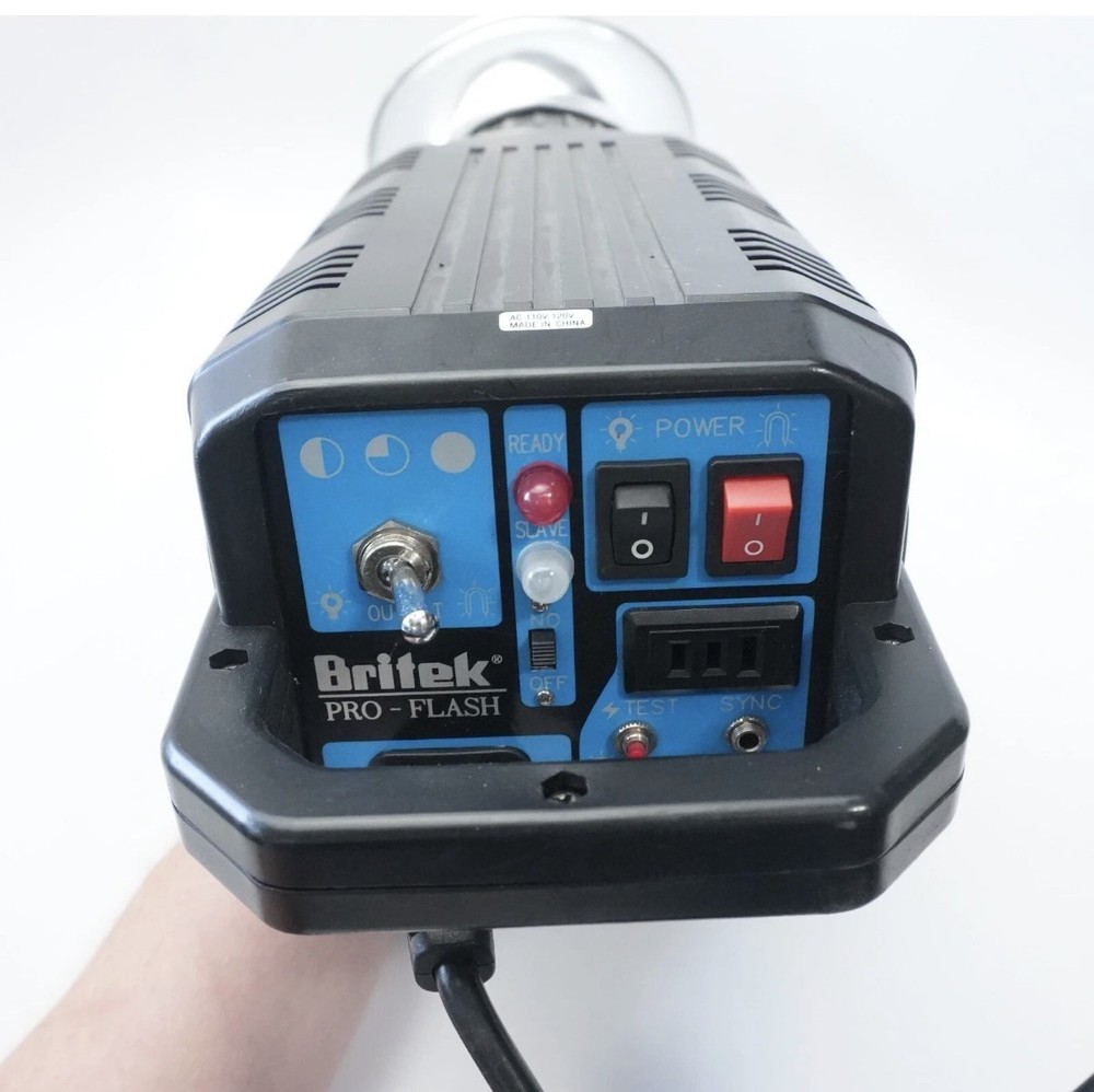 BRITEK PRO 750N PROFESSIONAL STUDIO FLASH