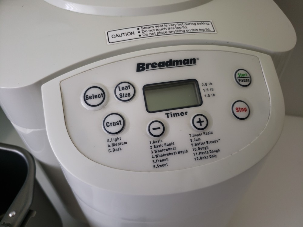 NEW Breadman TR555LC Rapid Bread Machine Electric Breadmaker