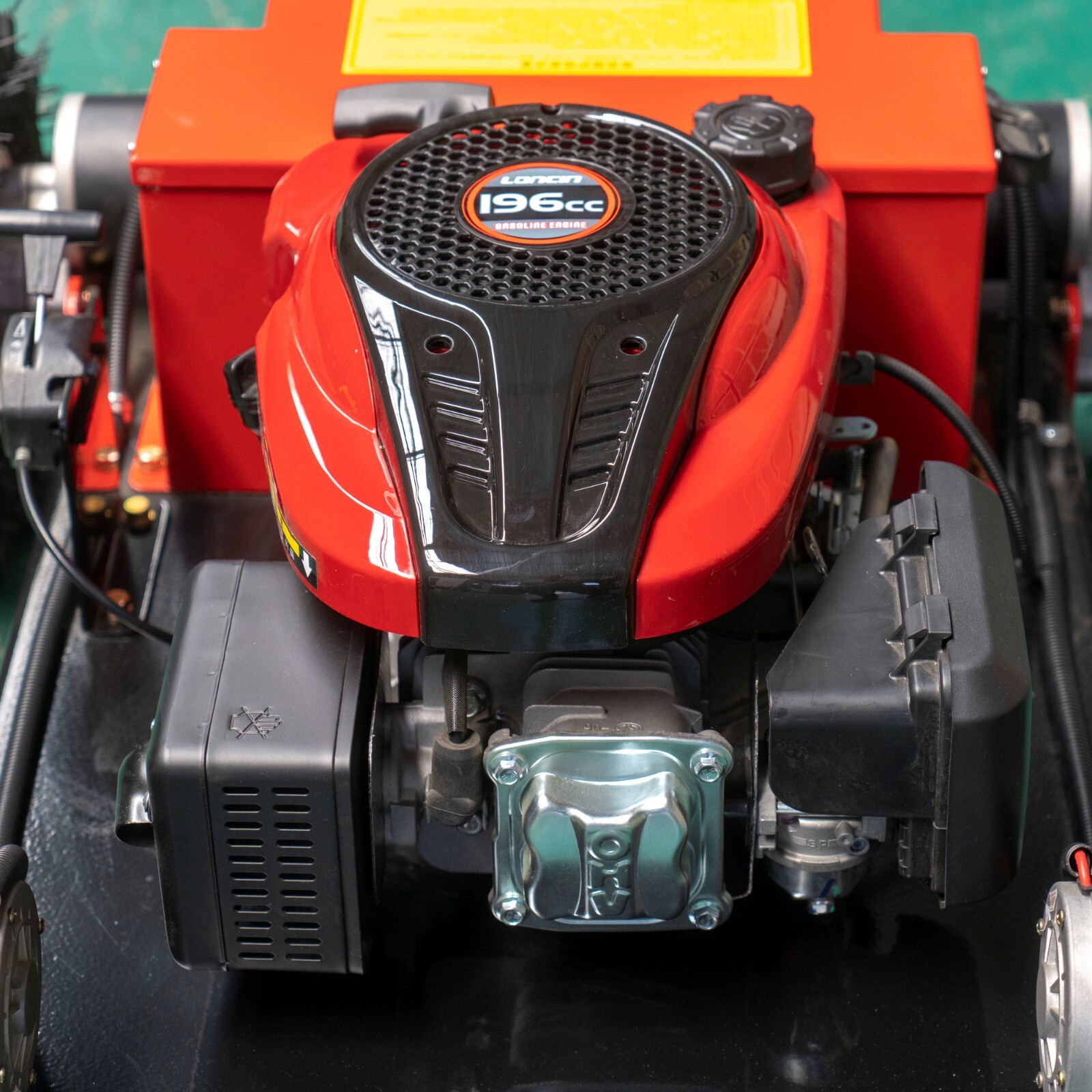 Gasoline Remote Control Lawn Mower Adjustable Blade Height 45° Climbing