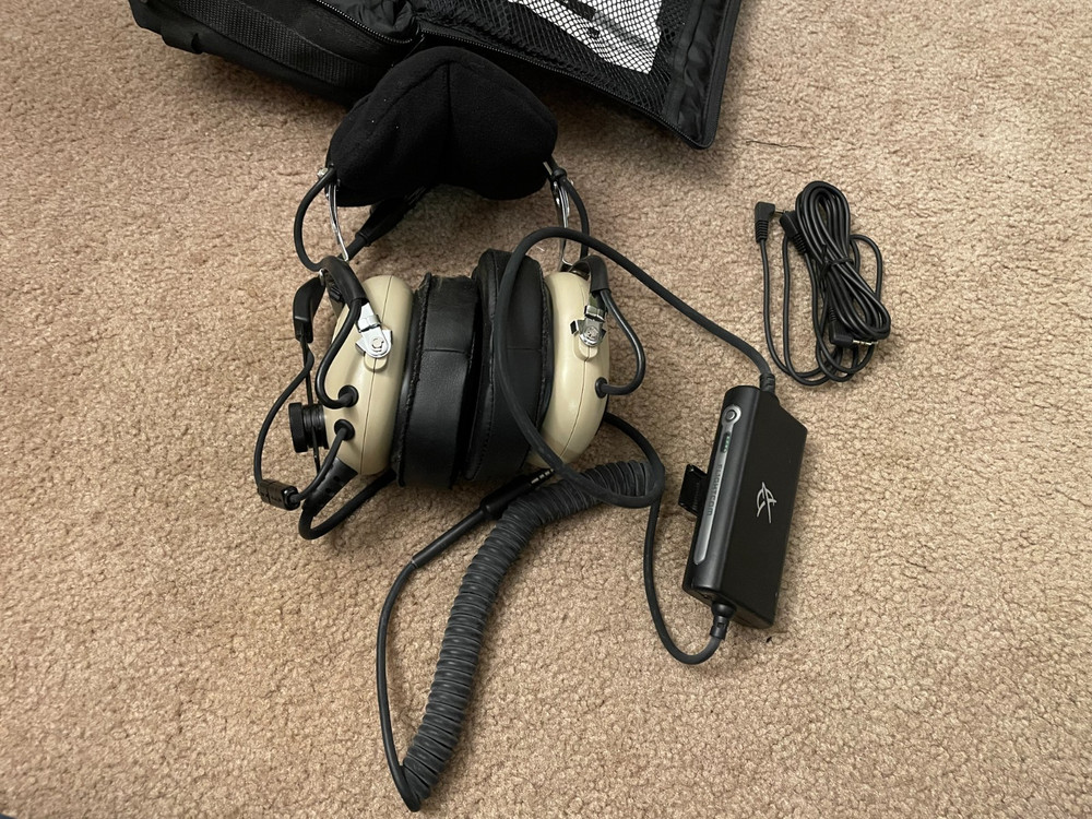 FLIGHTCOM E-13 ANR (Active Noise Reduction) Military Headset Pre-Owned
