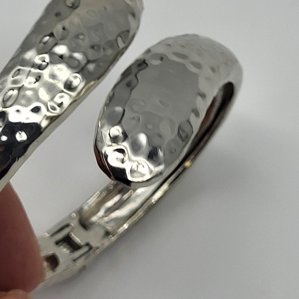 Fun hammered silvertone clamper hinged bracelet Fun resort Boho