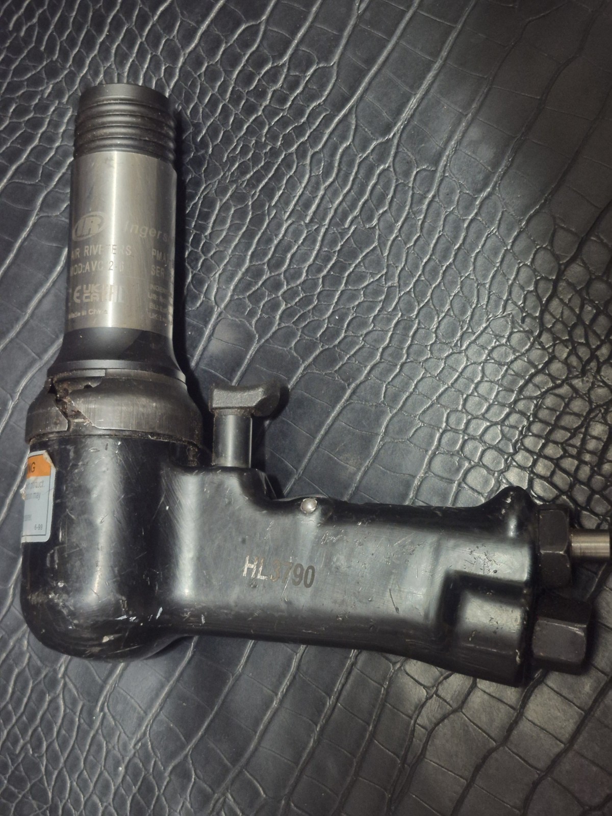 INGERSOLL RAND AVC-12 3X RIVET GUN AVIATION AIRCRAFT TOOLS AIR TOOLS