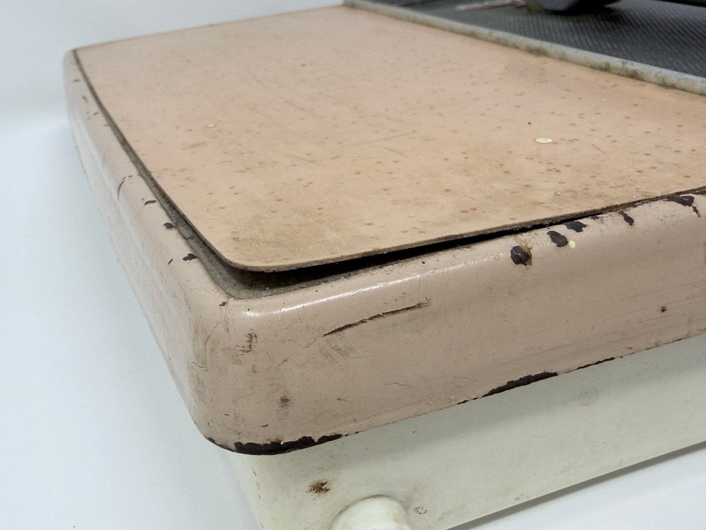 Vintage Borg Bathroom Scale- WORKS