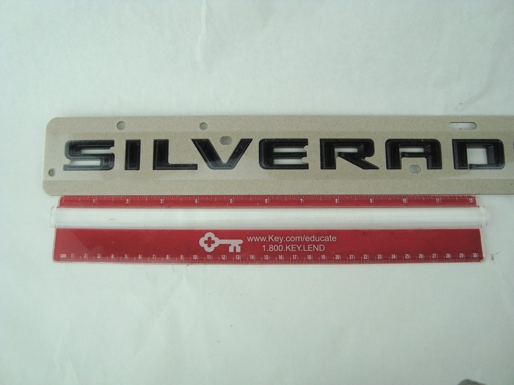 2 Chevrolet Silverado Script Emblems OEM 07-19 15129652 Black 1500 2500 3500 A2