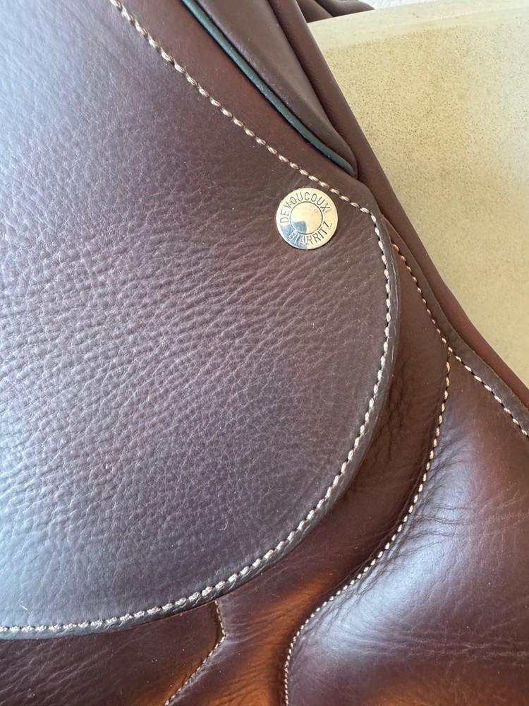 18" Devoucoux Biarritz S Saddle - 2017 - 2A - Full Buffalo - MINT!